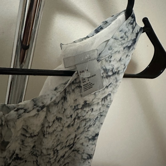 H&M TOP 4 - Picture 3 of 3